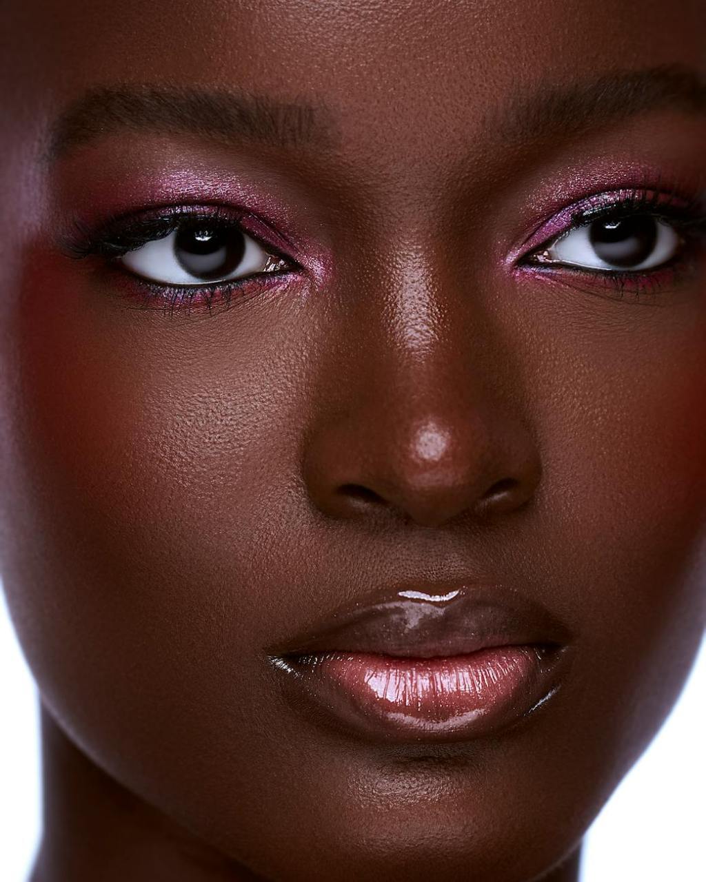 How to Wear Pink Eyeshadow for Every Skin&nbsp;Tone