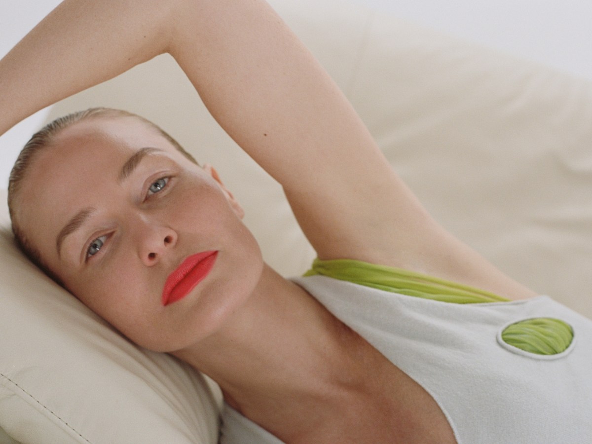 Lara Worthington Launches OMMAGE, a Sculptural New Beauty&nbsp;Brand